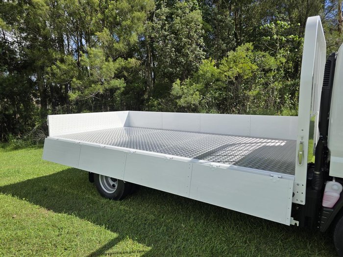 2025 Fuso Canter 615 WHITE