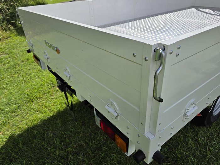 2025 Fuso Canter 615 WHITE