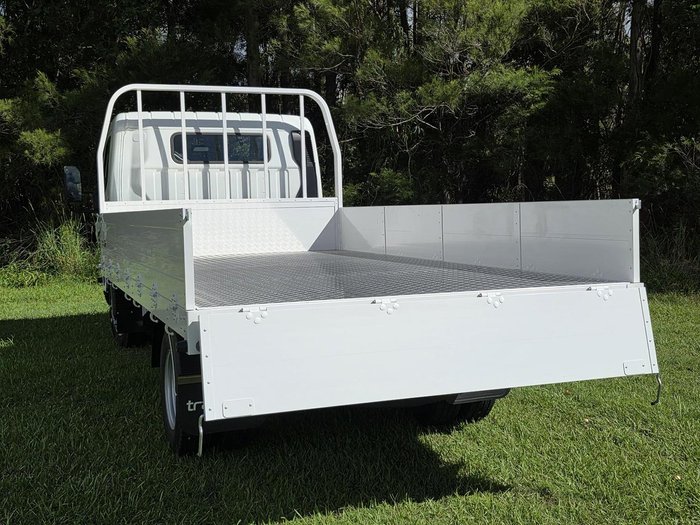 2025 Fuso Canter 615 WHITE