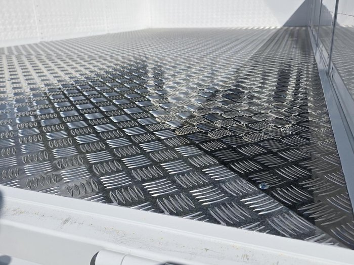 2025 Fuso Canter 615 WHITE