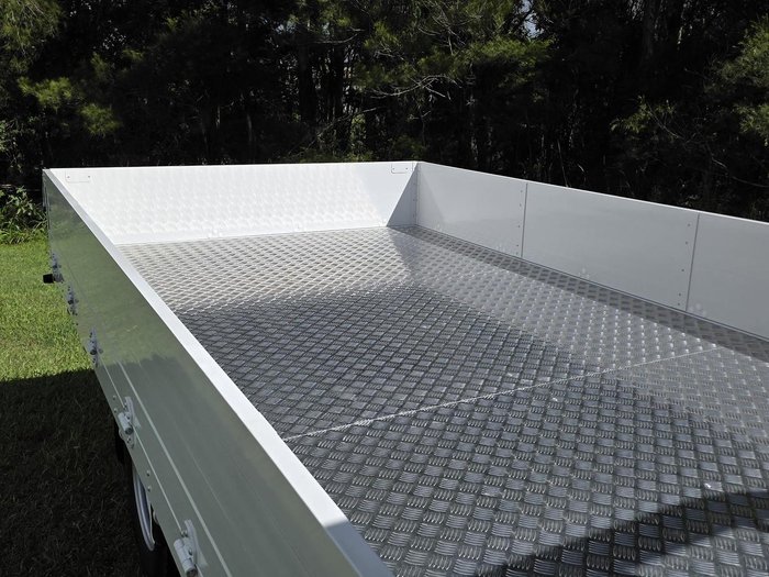 2025 Fuso Canter 615 WHITE