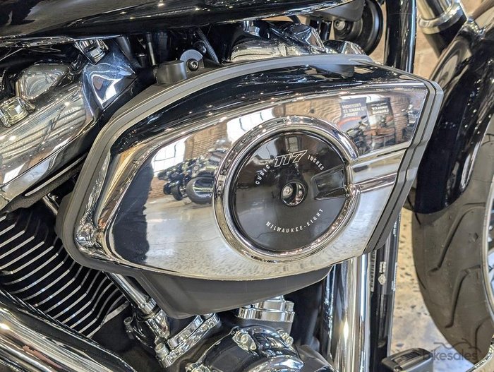 2025 Harley-Davidson Breakout 117 (FXBR) Softail Black