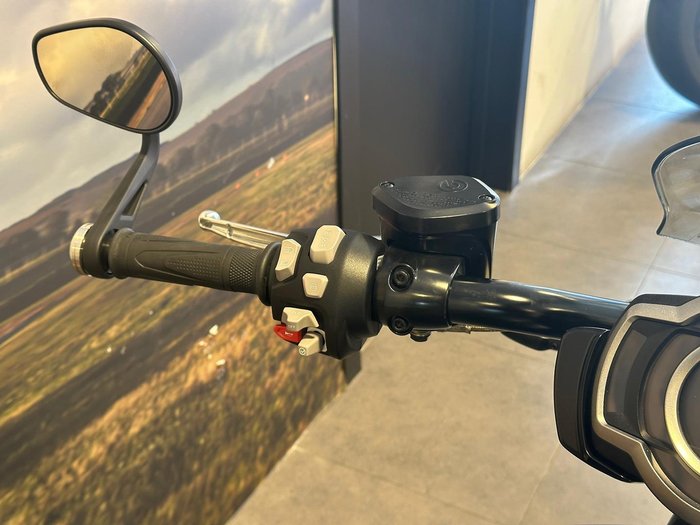 2021 Triumph Rocket 3 R Rocket Black