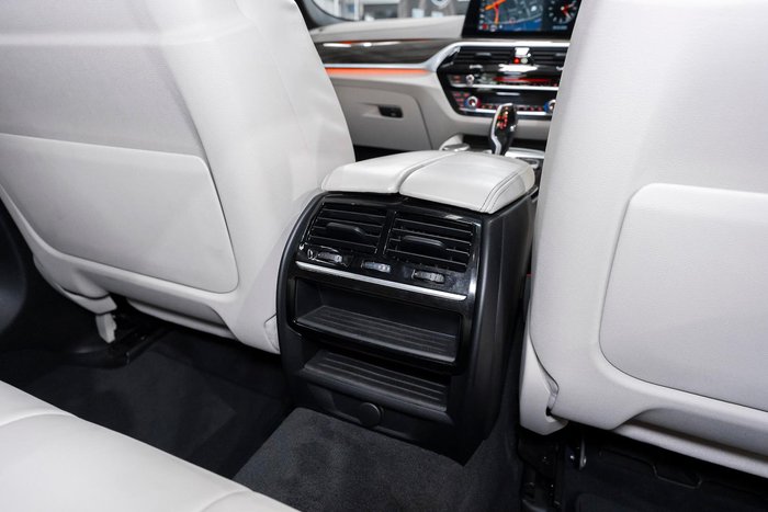 2018 BMW 5 Series 540i M Sport G30 Carbon Black