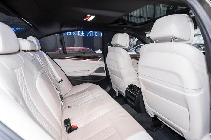 2018 BMW 5 Series 540i M Sport G30 Carbon Black