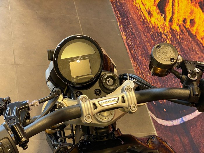 2025 Triumph Speed Twin 1200 RS Speed Twin Black