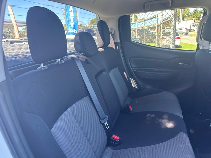 2022 Mitsubishi Triton GLX-R MR MY22 4X4 Dual Range White Diamond