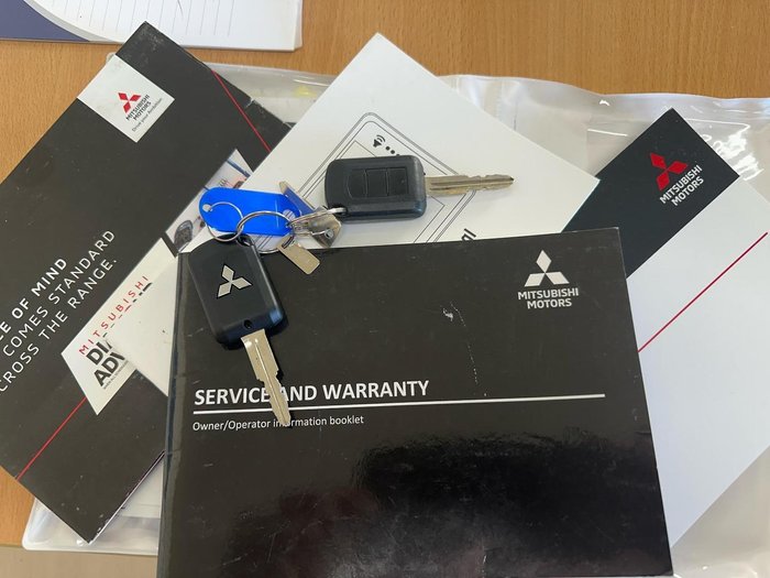 2022 Mitsubishi Triton GLX-R MR MY22 4X4 Dual Range White Diamond