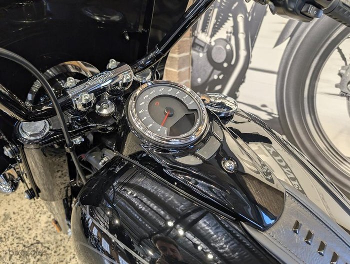 2025 Harley-Davidson Heritage Classic 117 (FLHC) Softail Black