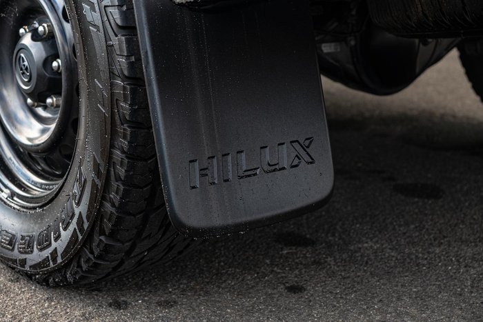 2019 Toyota Hilux SR