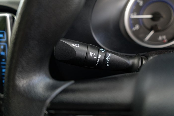 2019 Toyota Hilux SR