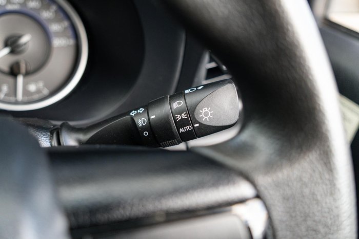 2019 Toyota Hilux SR