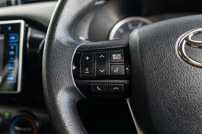 2019 Toyota Hilux SR GUN126R 4X4 Dual Range Glacier White