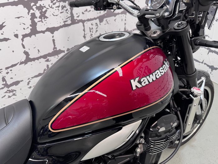 2023 Kawasaki Z900RS (Z900C) Z Red