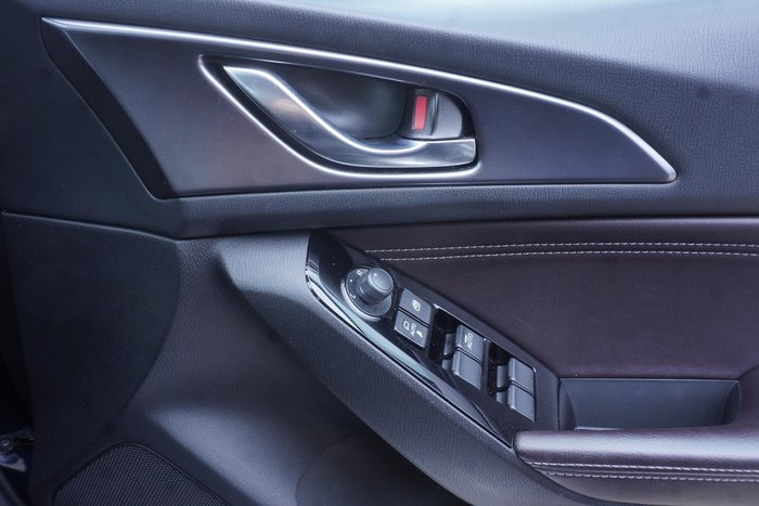 2016 Mazda 3 SP25 GT