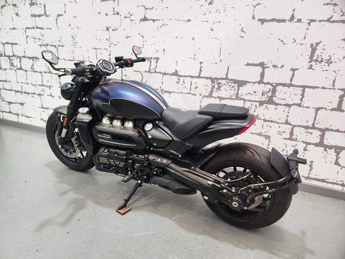 2025 Triumph Rocket 3 R Storm Rocket Black