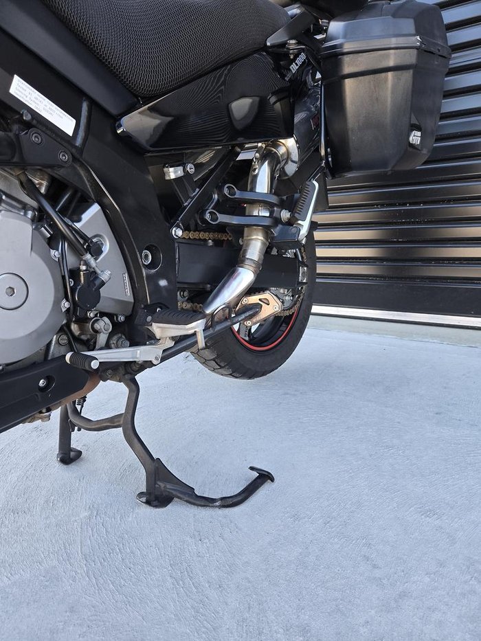 2012 Suzuki V-Strom 1000 (DL1000) V-Strom Red