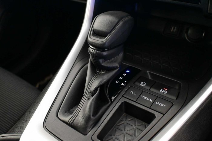 2024 Toyota RAV4 GX