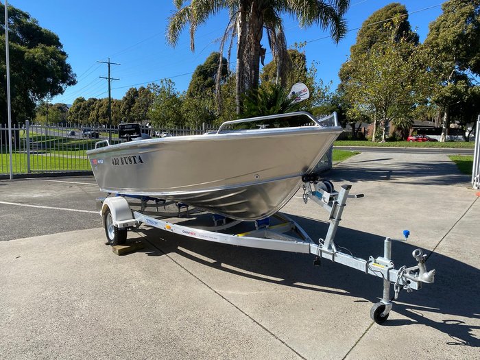 2026 QUINTREX 420 Busta