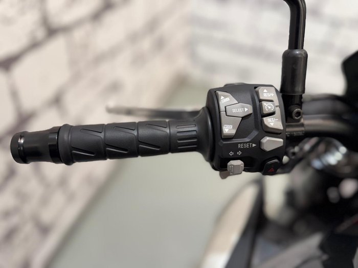 2025 Kawasaki Z900 (ZR900S) Z Grey