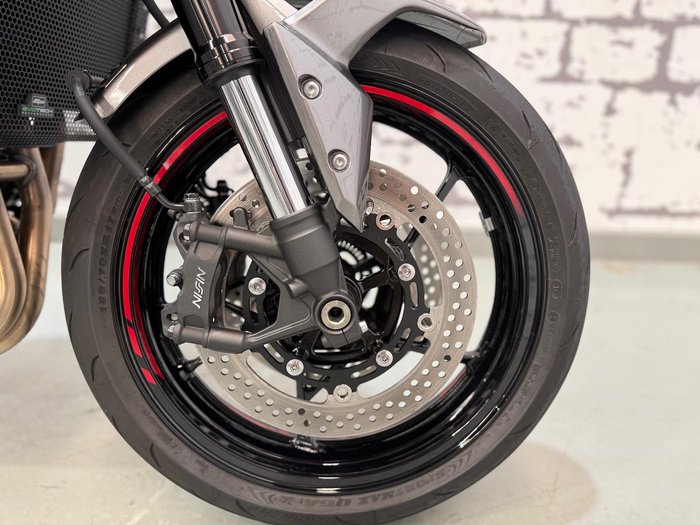 2025 Kawasaki Z900 (ZR900S) Z Grey