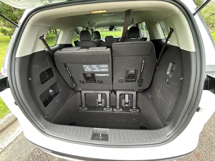 2022 Kia Carnival S