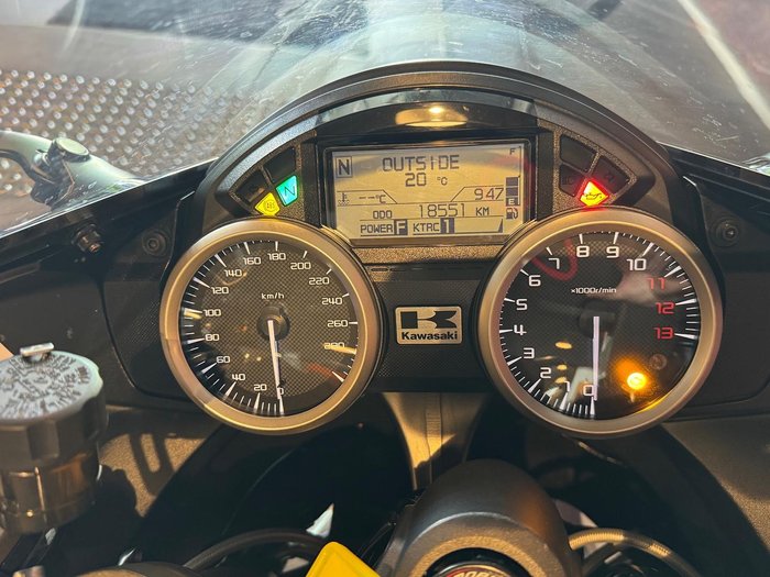 2022 Kawasaki Ninja ZX-14R ABS (ZX1400J) Ninja Grey