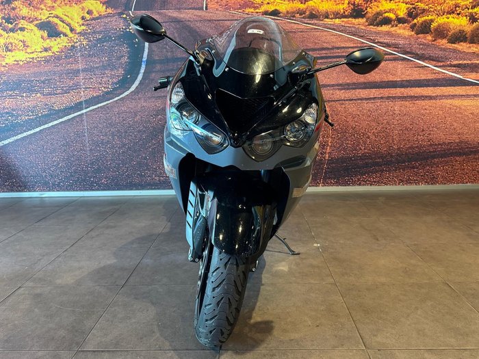 2022 Kawasaki Ninja ZX-14R ABS (ZX1400J) Ninja Grey
