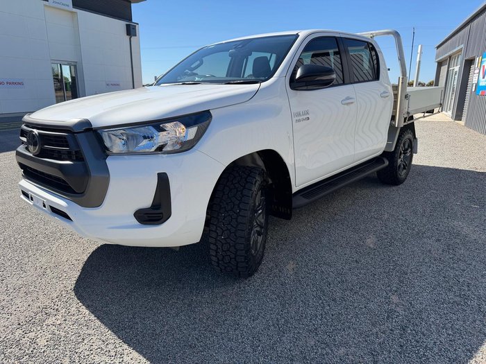 2023 Toyota Hilux SR