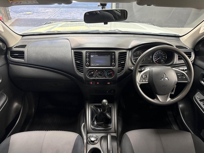 2019 Mitsubishi Triton GLX