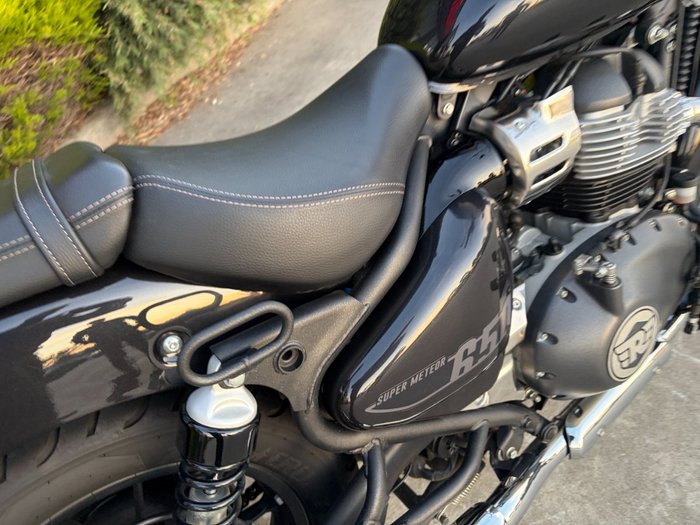 2025 Royal Enfield SUPER METEOR 650 Black