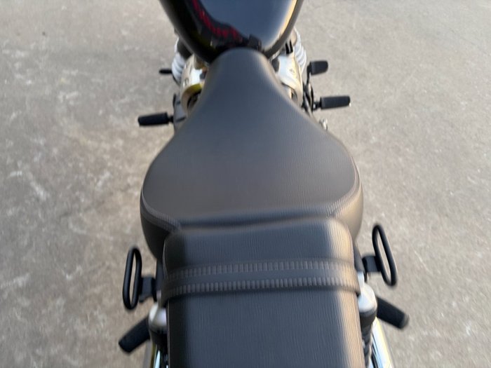 2025 Royal Enfield SUPER METEOR 650 Black