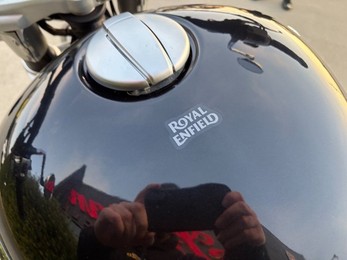2025 Royal Enfield SUPER METEOR 650 Black