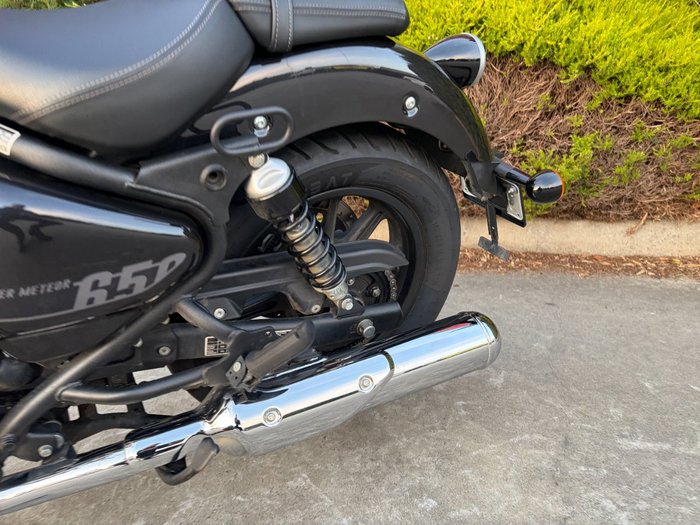 2025 Royal Enfield SUPER METEOR 650 Black