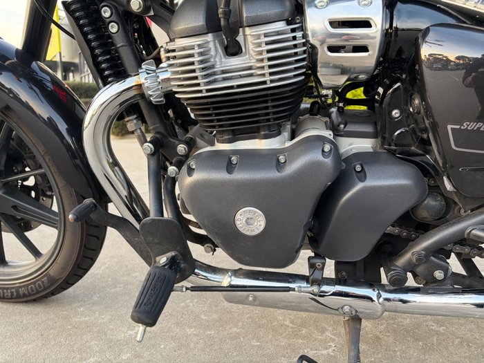 2025 Royal Enfield SUPER METEOR 650 Black