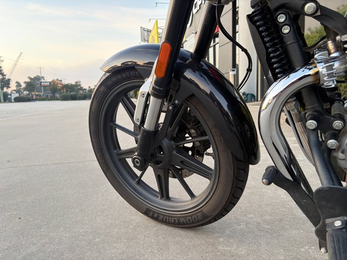 2025 Royal Enfield SUPER METEOR 650 Black
