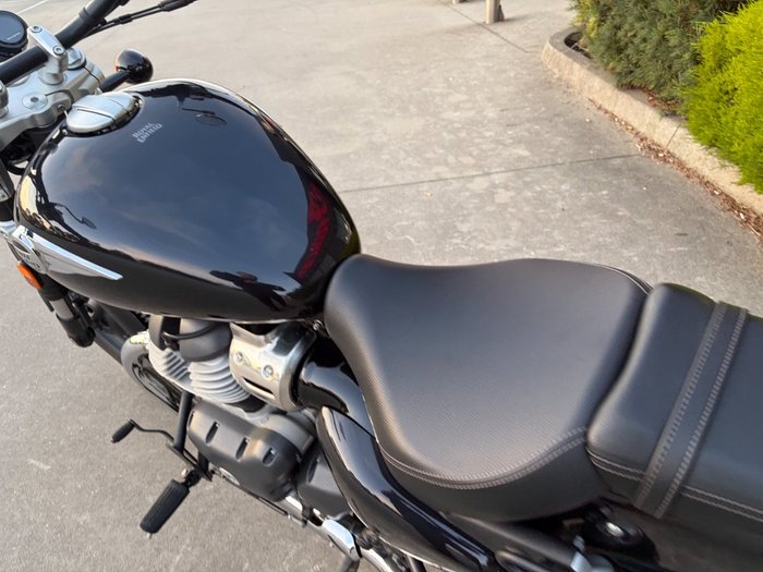 2025 Royal Enfield SUPER METEOR 650 Black