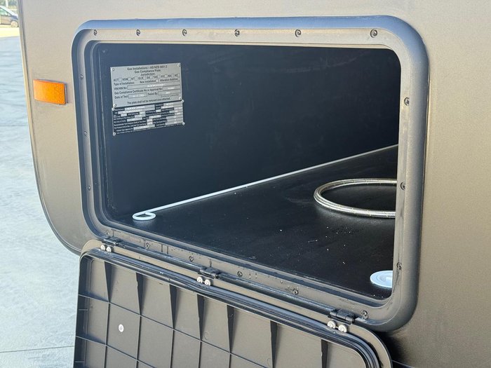 2025 New Age Caravans Manta Ray Mr18er My26