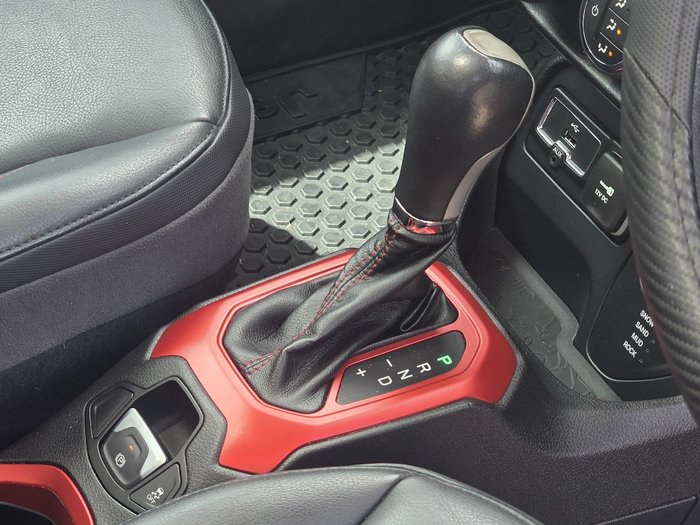 2015 Jeep Renegade Trailhawk