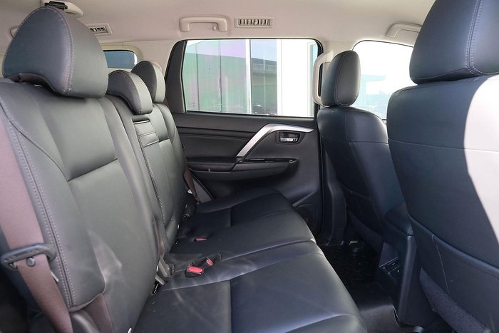 2022 Mitsubishi Pajero Sport GSR