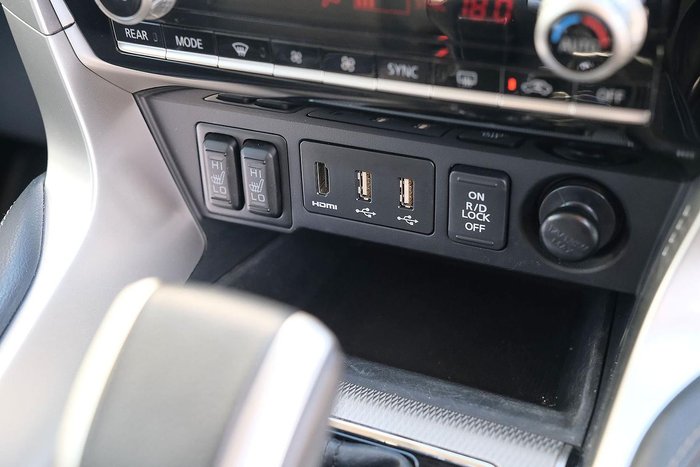 2022 Mitsubishi Pajero Sport GSR