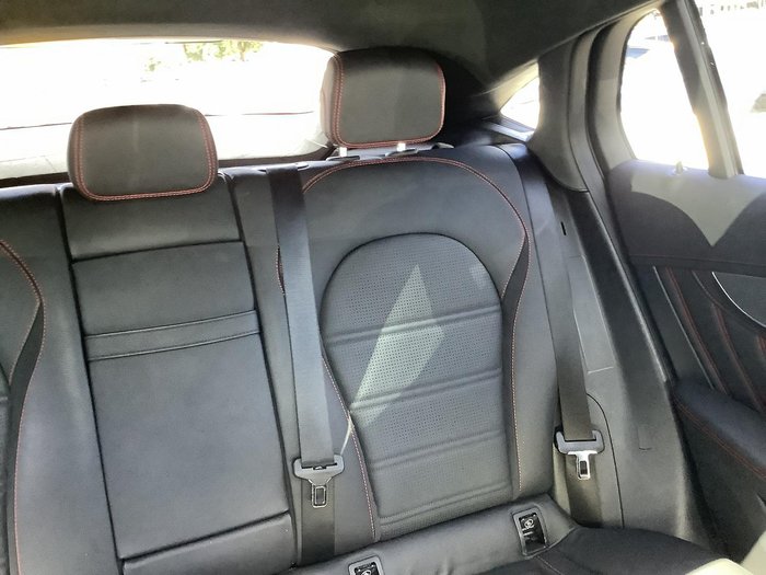 2022 Mercedes-Benz GLC-Class GLC300