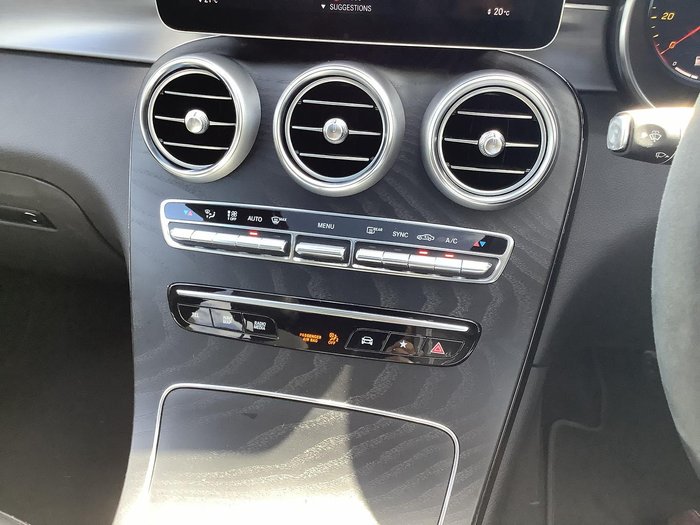 2022 Mercedes-Benz GLC-Class GLC300