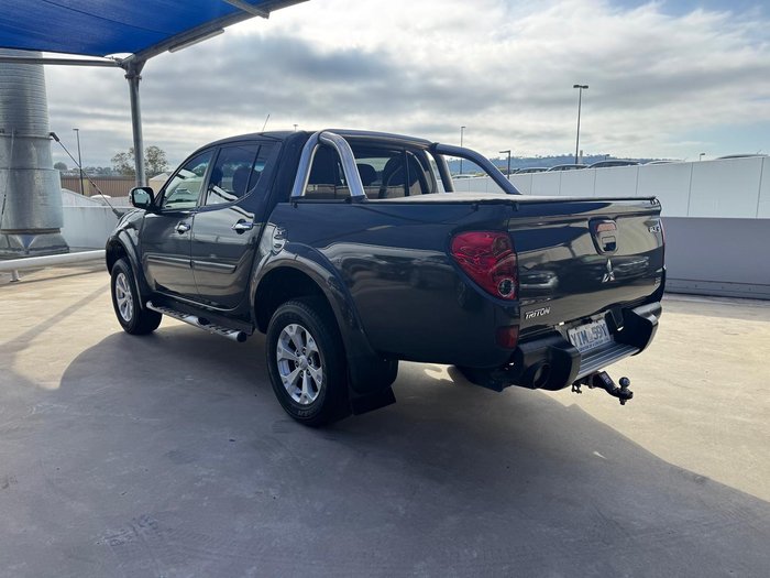 2013 Mitsubishi Triton GLX-R