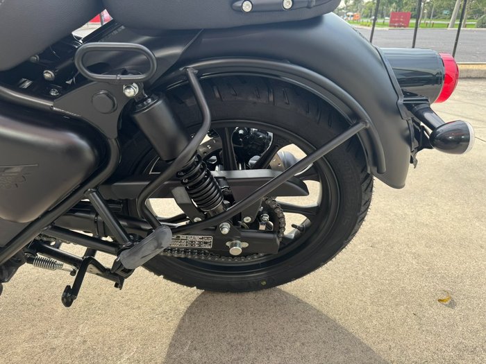 2026 Royal Enfield (see Also Enfiel 2026 Royal Enfield CLASSIC 350 BLACK