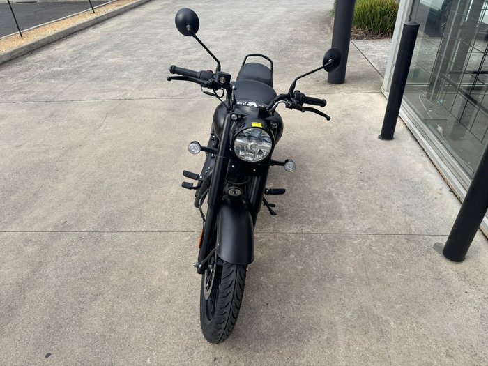 2026 Royal Enfield (see Also Enfiel 2026 Royal Enfield CLASSIC 350 BLACK