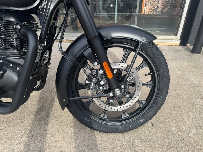 2026 Royal Enfield (see Also Enfiel 2026 Royal Enfield CLASSIC 350 BLACK