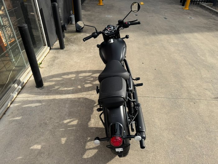 2026 Royal Enfield (see Also Enfiel 2026 Royal Enfield CLASSIC 350 BLACK