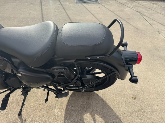 2026 Royal Enfield (see Also Enfiel 2026 Royal Enfield CLASSIC 350 BLACK