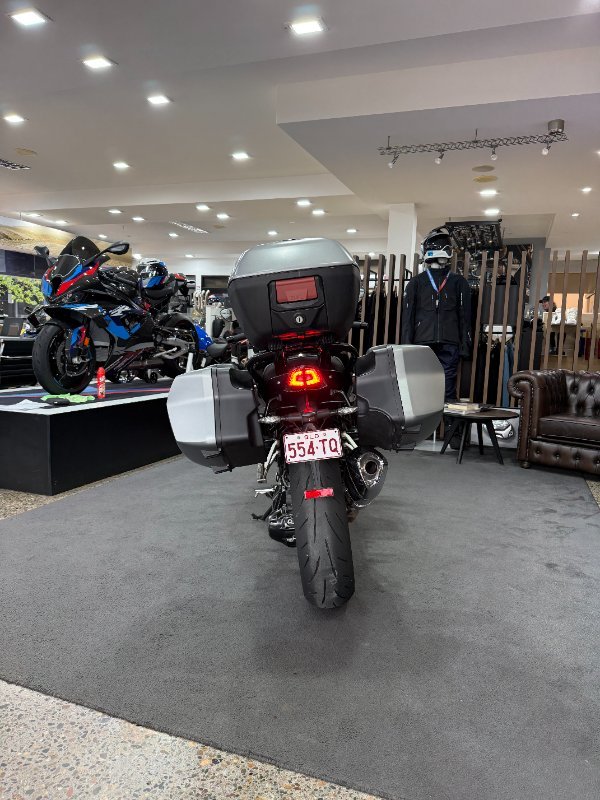 2017 BMW Motorrad Bmw 1200cc R 1200 RS (17-08) BLACK STORM METALLIC